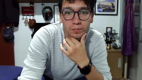 Snapshot of lobomx19 chatting on 02.19.25 Lobo online show from 02.19.25