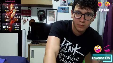 Snapshot of lobomx19 chatting on 03.03.25 Lobo online show from 03.03.25