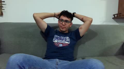 Snapshot of lobomx19 chatting on 03.08.25 Lobo online show from 03.08.25