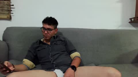 Snapshot of lobomx19 chatting on 03.09.25 Lobo online show from 03.09.25