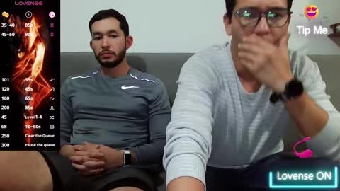 Snapshot of lobomx19 chatting on 10.06.25 Lobo online show from 10.06.25