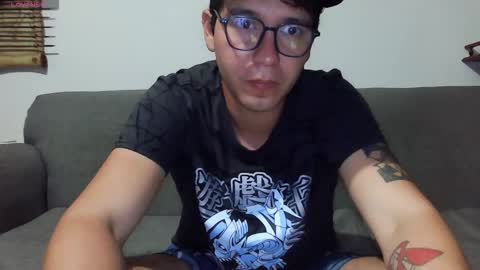 Snapshot of lobomx19 chatting on 11.02.25 Lobo online show from 11.02.25