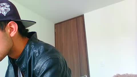 Snapshot of logaan_grey chatting on 01.02.25 logaan_grey online show from 01.02.25