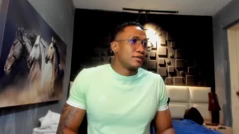 Snapshot of logan_varela chatting on 12.23.24 logan_varela online show from 12.23.24