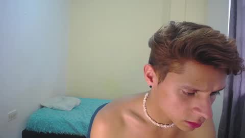 Snapshot of loganevans8 chatting on 01.09.25 Logan online show from 01.09.25