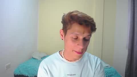 Snapshot of loganevans8 chatting on 01.22.25 Logan online show from 01.22.25