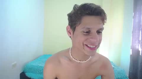 Snapshot of loganevans8 chatting on 02.01.25 Logan online show from 02.01.25