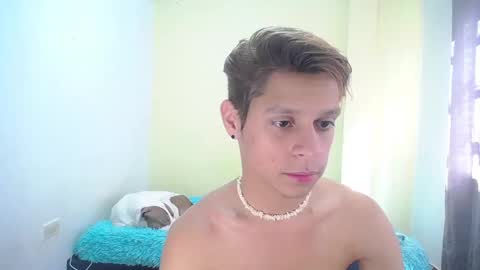 Snapshot of loganevans8 chatting on 02.04.25 Logan online show from 02.04.25