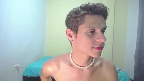 Snapshot of loganevans8 chatting on 02.16.25 Logan online show from 02.16.25