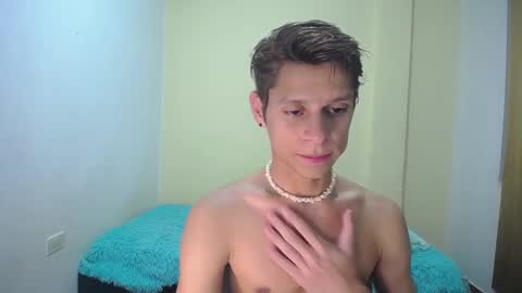 Snapshot of loganevans8 chatting on 02.26.25 Logan online show from 02.26.25