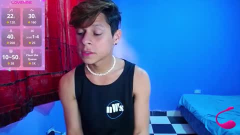 Snapshot of loganevans8 chatting on 09.10.25 Logan online show from 09.10.25