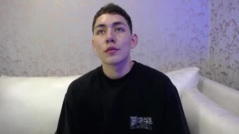 Loganfoster  online show from 12.01.25