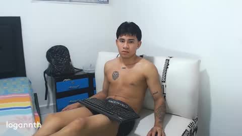 Snapshot of logannthh chatting on 03.01.25 logannthh online show from 03.01.25