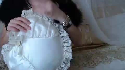 Lilu online show from 03.11.25