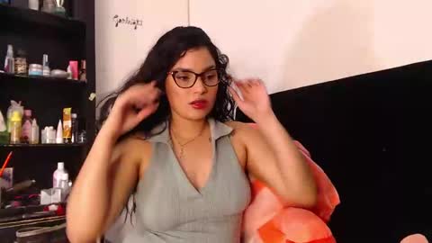 Snapshot of lolaa_staars chatting on 12.13.24 lolaa_staars online show from 12.13.24