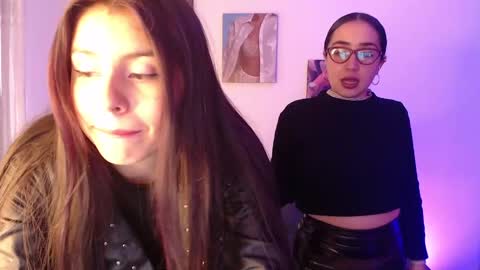 lolaandcamille online show from 03.05.25