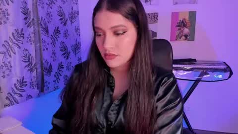 Snapshot of lolaasmith_21 chatting on 03.10.25 lolaasmith_21 online show from 03.10.25