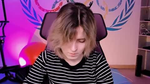 Snapshot of lolaasmus chatting on 02.01.25 I consider myself the god Loki but life just calls me LOL online show from 02.01.25
