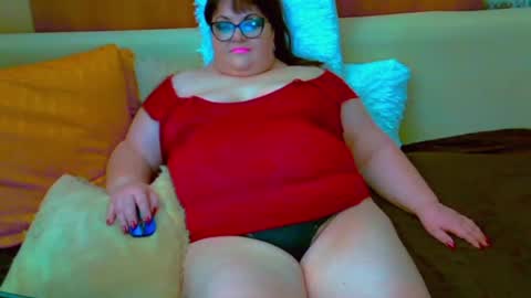 Snapshot of lolalove999 chatting on 02.02.25 lolalove999 online show from 02.02.25