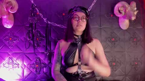 Lola online show from 11.08.25