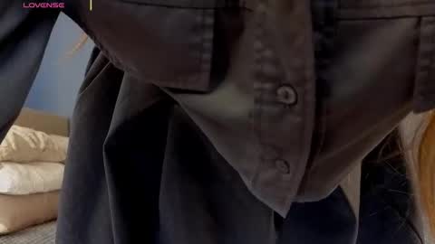 Lola online show from 11.21.25