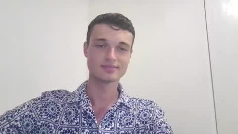 Snapshot of london_tomy chatting on 11.25.25 london_tomy online show from 11.25.25