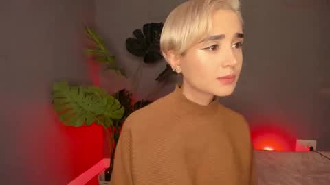 Snapshot of lonelly_lolly98 chatting on 02.22.25 SABRINA online show from 02.22.25