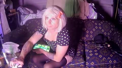 Snapshot of longbeachcd69 chatting on 11.07.25 longbeachcd69 online show from 11.07.25