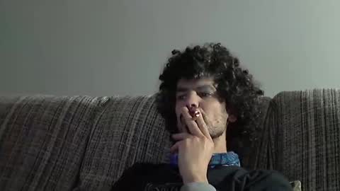 Snapshot of longnight5 chatting on 12.14.24 Alejandro Rulitos Twitter longnight55 Intagram 5longnight5 online show from 12.14.24