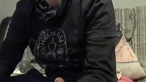 Snapshot of longnight5 chatting on 01.27.25 Alejandro Rulitos Twitter longnight55 Intagram 5longnight5 online show from 01.27.25