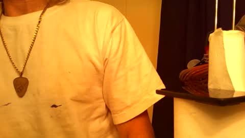 Snapshot of lookatmyjunk1 chatting on 02.11.25 thedestroyer online show from 02.11.25