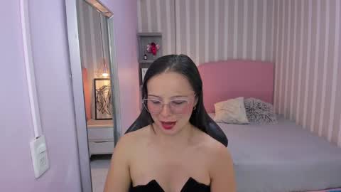 lorelaigiven online show from 11.20.25