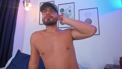 Snapshot of los_juanes chatting on 01.09.25 JUAN  JUAN online show from 01.09.25