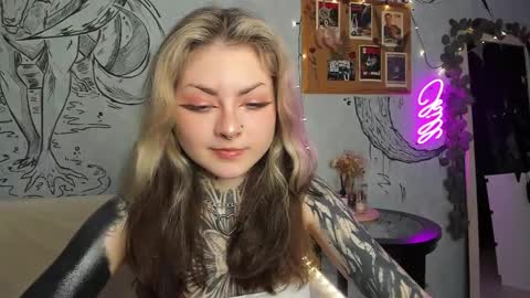 Snapshot of lostallice chatting on 01.25.25 lostallice online show from 01.25.25