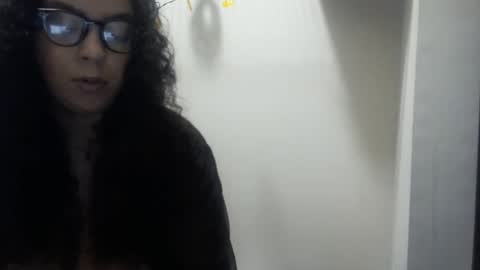 Snapshot of lotuzpetals chatting on 10.05.25 Jasmine online show from 10.05.25