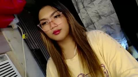 Sweet   online show from 12.23.24