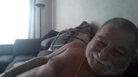 Snapshot of louis_chokdee chatting on 02.09.25 louis_chokdee online show from 02.09.25