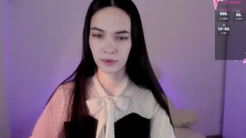 Snapshot of love_coin chatting on 12.19.24 Love is name - I want to be your hobby General of hearts troops online show from 12.19.24