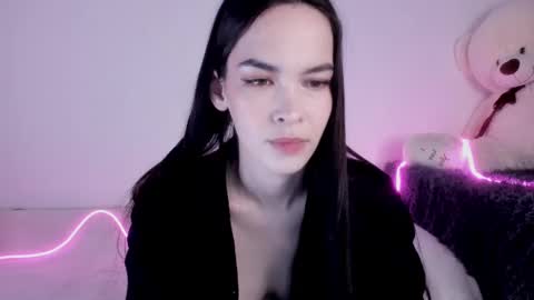 Snapshot of love_coin chatting on 03.05.25 Love is name - I want to be your hobby General of hearts troops online show from 03.05.25