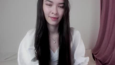 Snapshot of love_coin chatting on 11.12.25 Love is name - I want to be your hobby General of hearts troops online show from 11.12.25