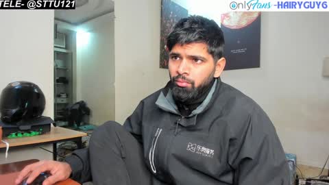 Snapshot of lovehairyindian chatting on 12.31.24 Indian hairy online show from 12.31.24