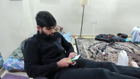 Snapshot of lovehairyindian chatting on 01.12.25 Indian hairy online show from 01.12.25