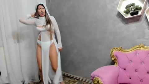 Snapshot of lovellykatty chatting on 09.16.25 Katty online show from 09.16.25