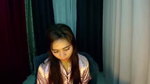 Snapshot of lovely_cummerx chatting on 12.16.24 JAM online show from 12.16.24