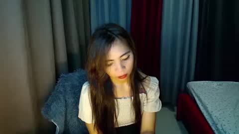 Snapshot of lovely_cummerx chatting on 10.01.25 JAM online show from 10.01.25