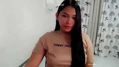 Snapshot of lovely_megan08 chatting on 10.16.25 lovely_megan08 online show from 10.16.25