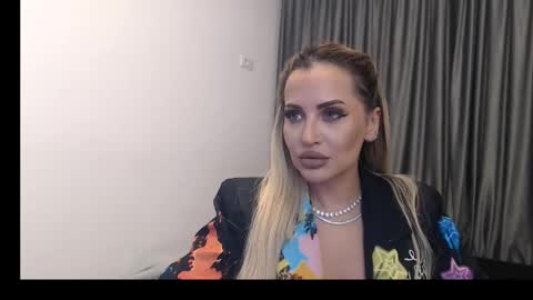 Snapshot of lovelyblondyxxx chatting on 03.04.25 PrAllinXXXa online show from 03.04.25