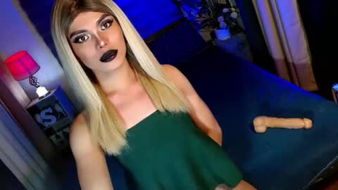 Snapshot of lovelymiss_shyna11 chatting on 10.01.25 lovelymiss_shyna11 online show from 10.01.25