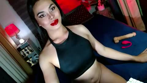 Snapshot of lovelymiss_shyna11 chatting on 10.08.25 lovelymiss_shyna11 online show from 10.08.25