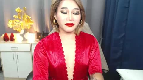 Snapshot of lovelysugar18 chatting on 01.27.25 STWEET LINA online show from 01.27.25